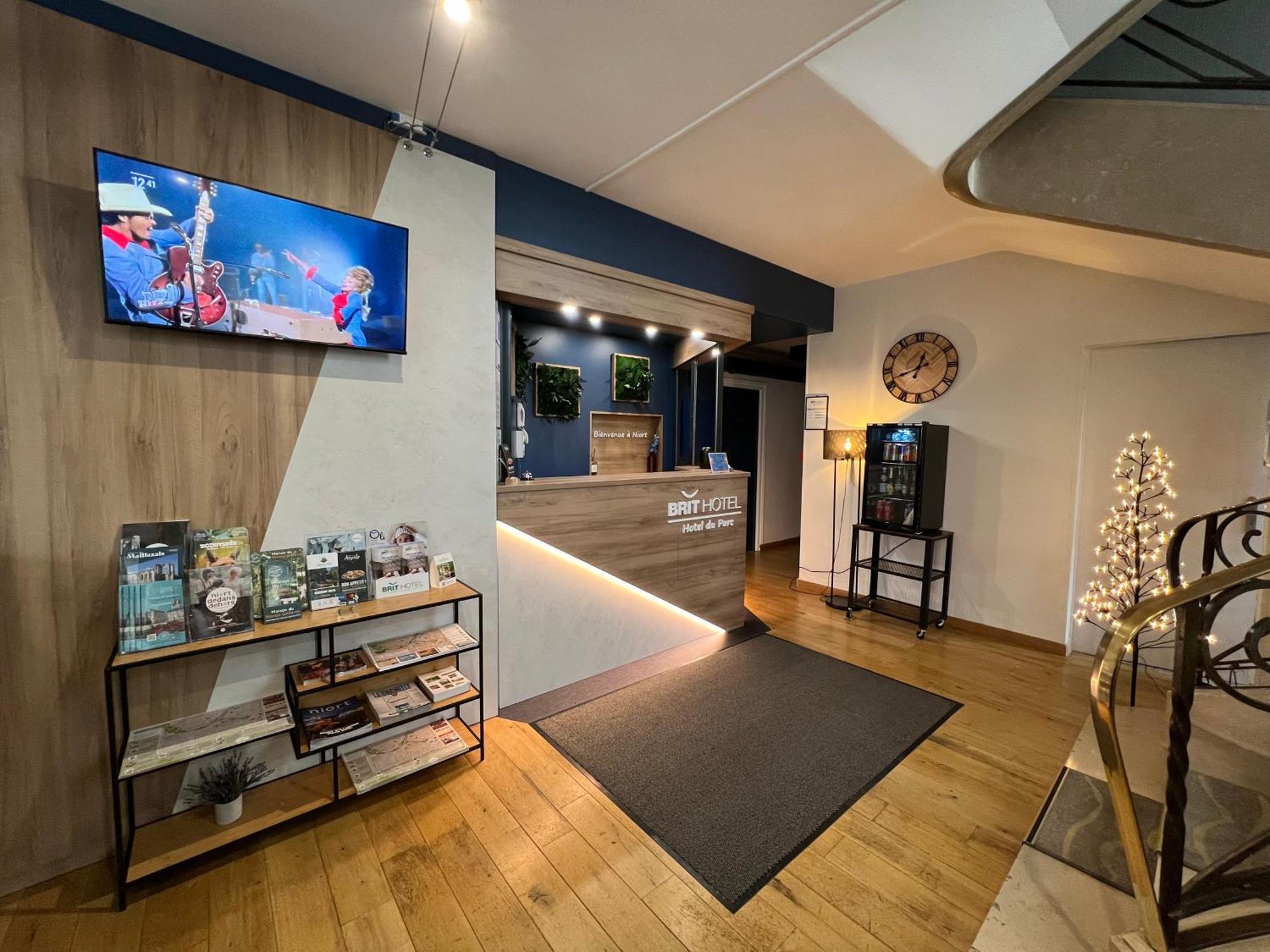尼奥尔公园布里特酒店 外观 照片